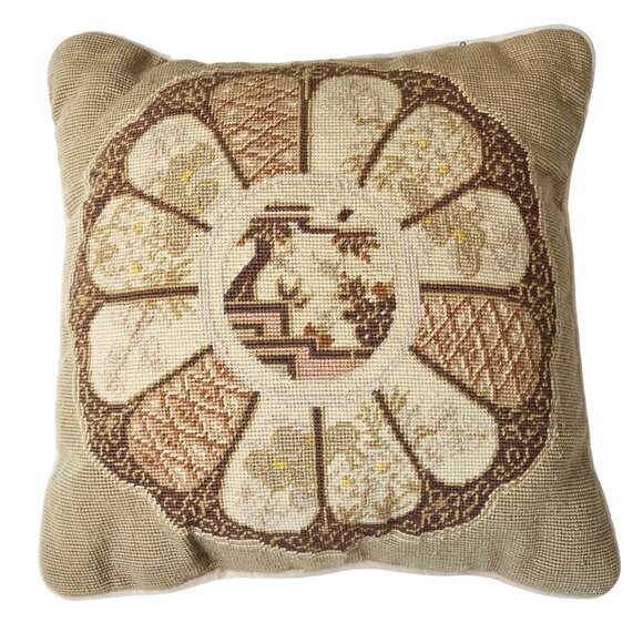 Vintage 90s Loie 13"x13" 100% Wool Needlepoint Pillow Garden Flower Birds - Picture 2 of 12